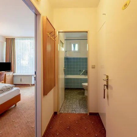 מלון דירות Am Stadtpark באד סקסה