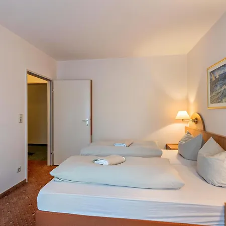 Hotel apartamentowy Am Stadtpark 3*